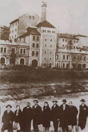 15135875_369649703386127_3376488465932976159_n